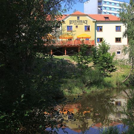 Hotel S Restauraci Splavek Страконице Экстерьер фото